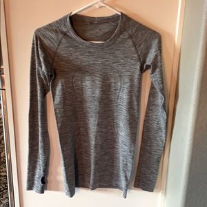 Lululemon run swiftly tee